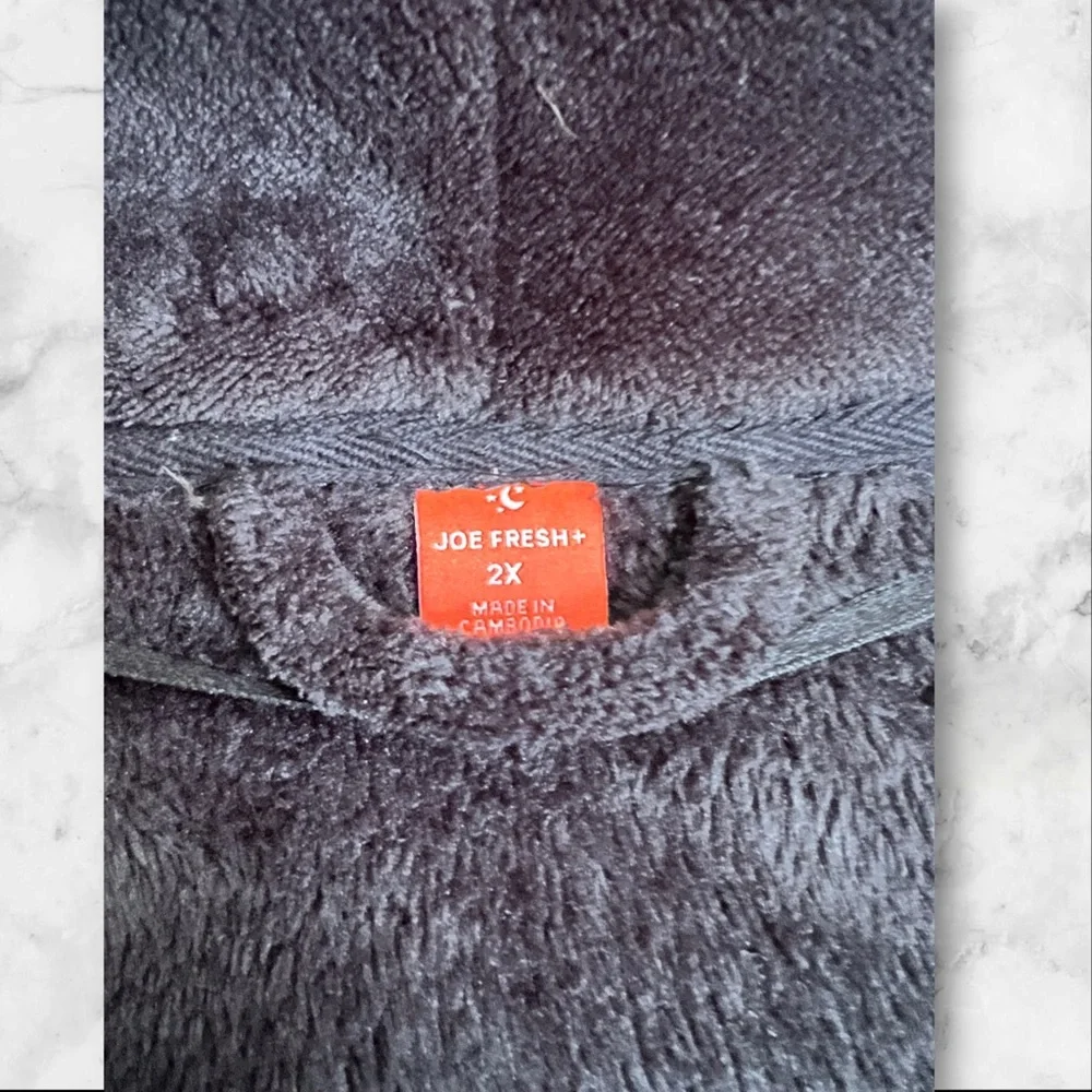 Black Ultra Soft Short Robe - Picture 4 of 5